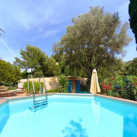 La Petite Campagne-pool-good Life